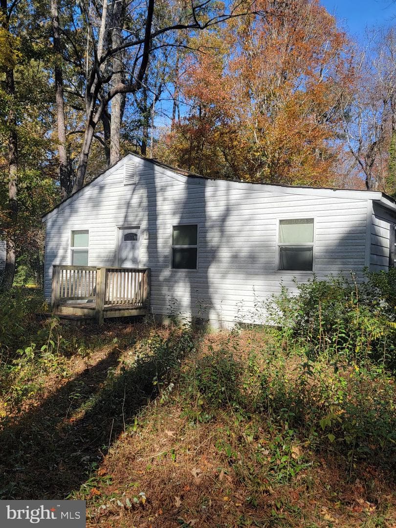 89 Poplar Drive photo 1
