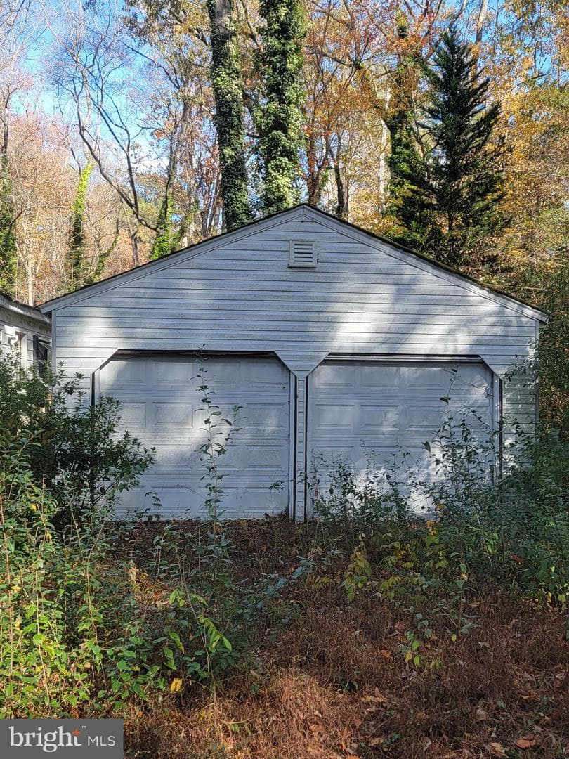 89 Poplar Drive photo 2