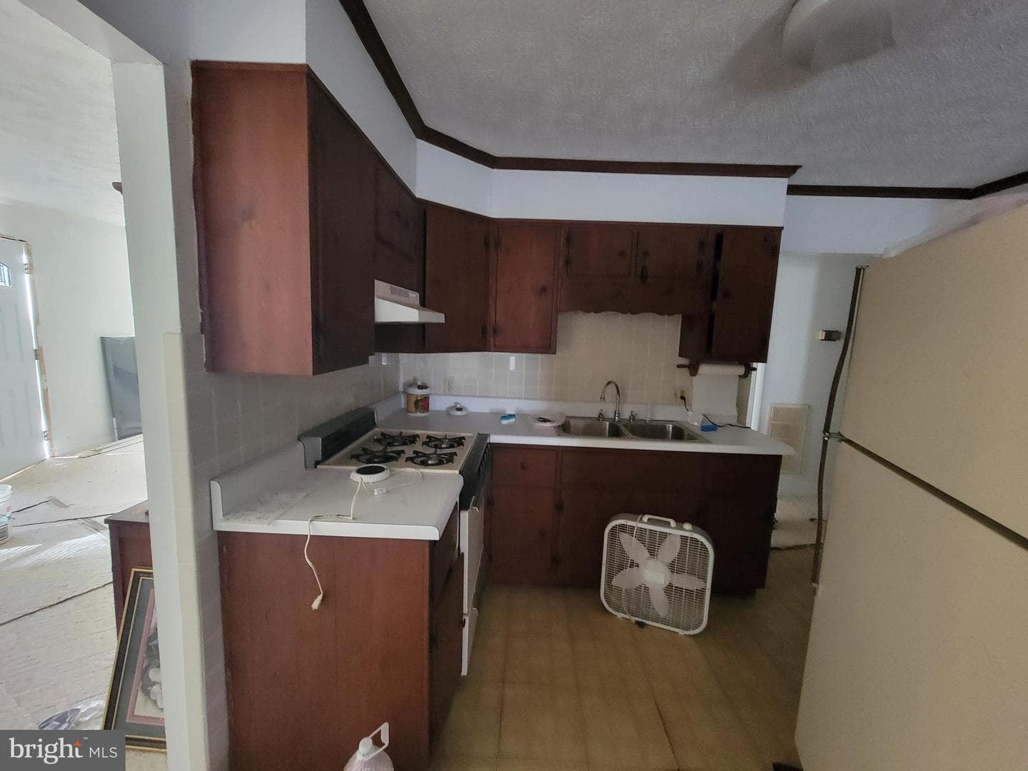 89 Poplar Drive photo 5