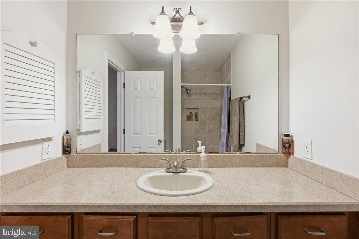 230 Chick Cove Drive photo 12