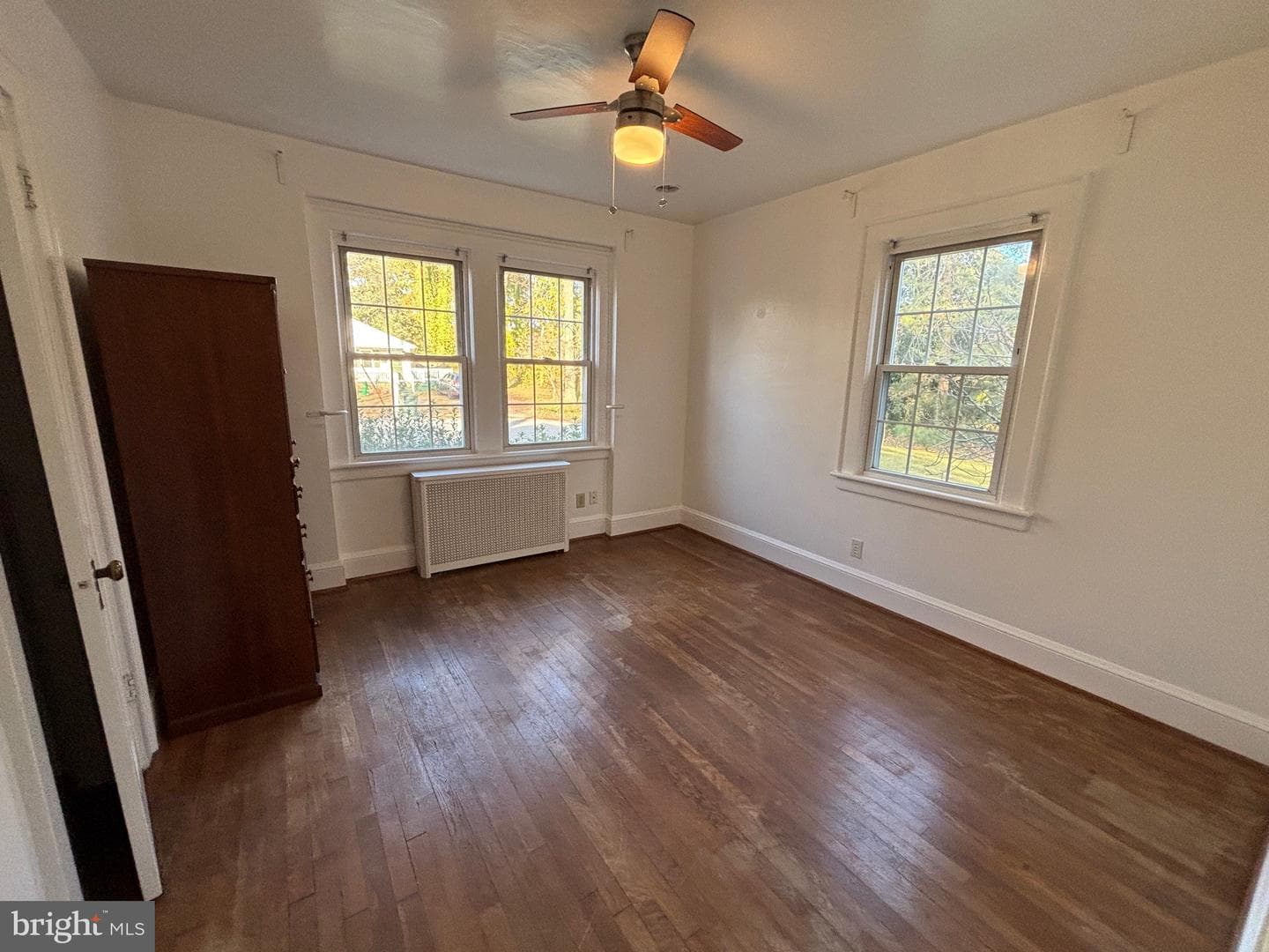 3737 Buckingham Street photo 15