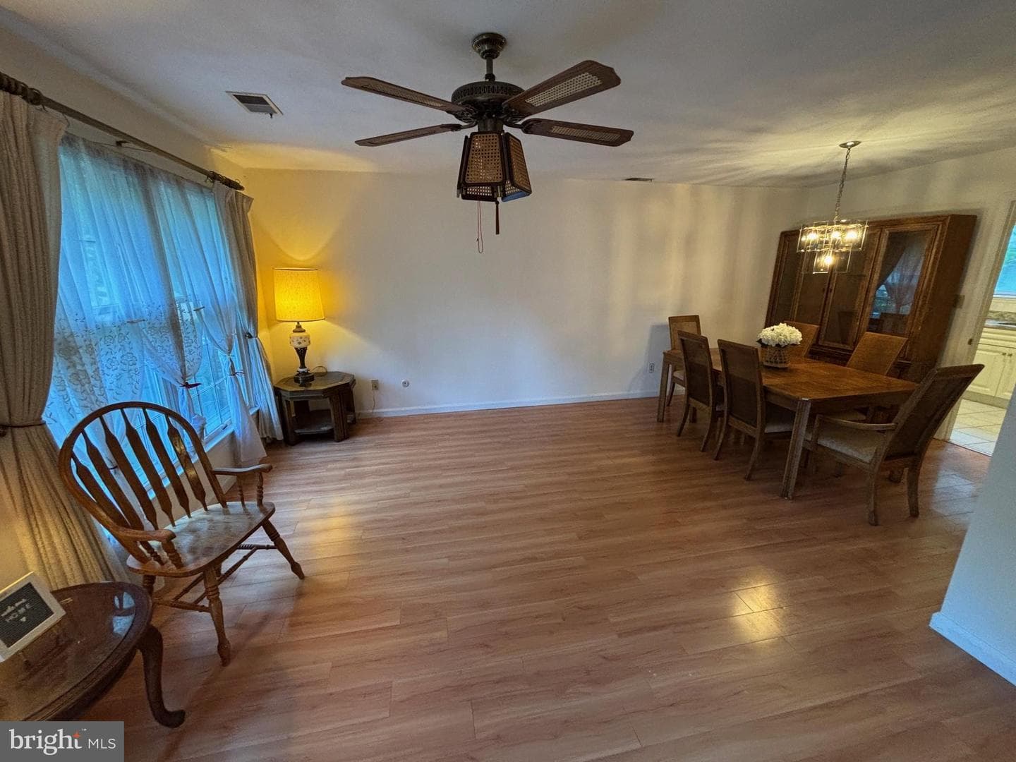 125 W Bay Avenue W photo 16