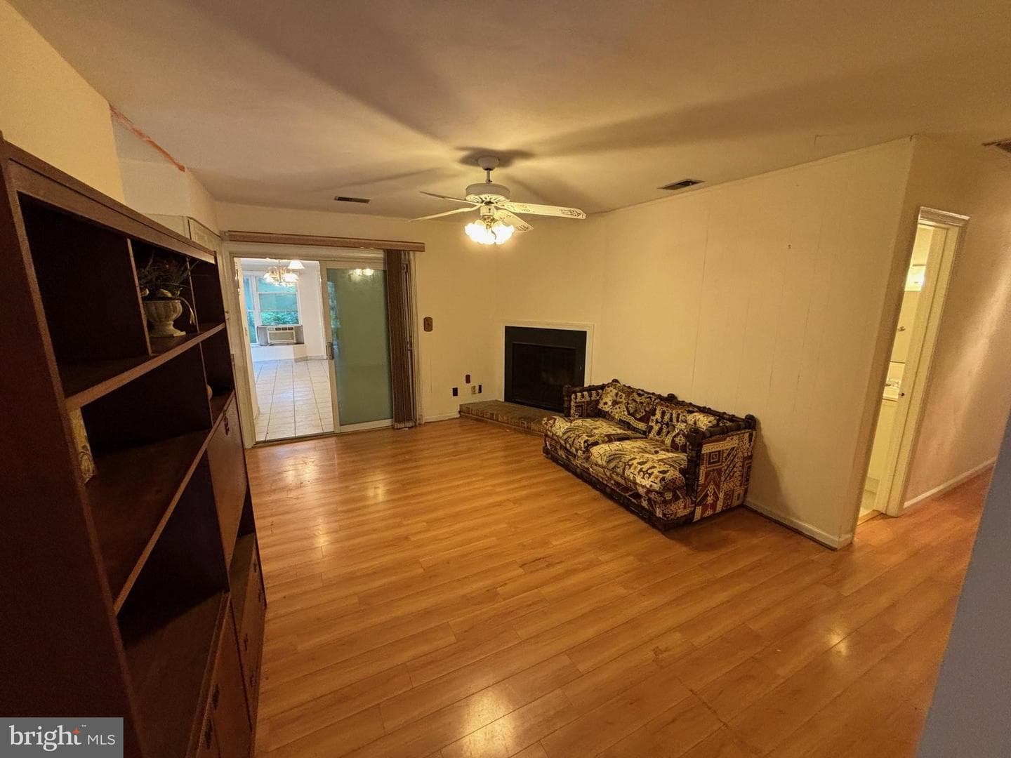 125 W Bay Avenue W photo 17