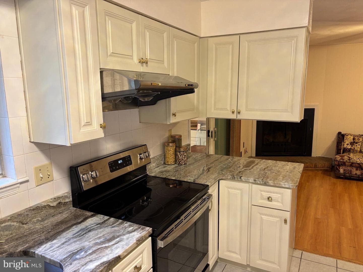 125 W Bay Avenue W photo 20