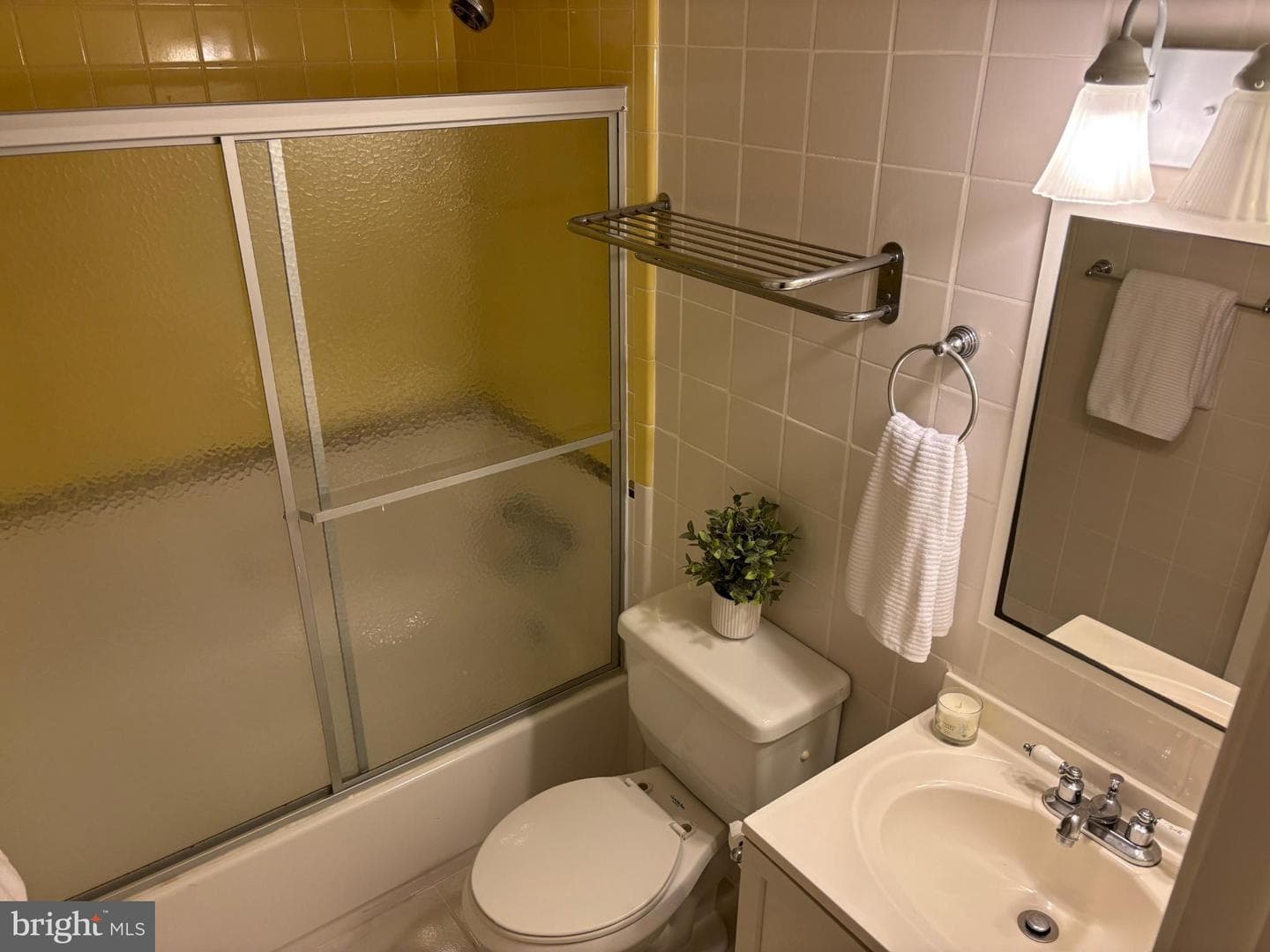 125 W Bay Avenue W photo 7