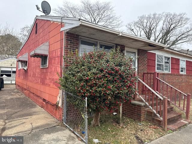 2441 Alder Street photo 2