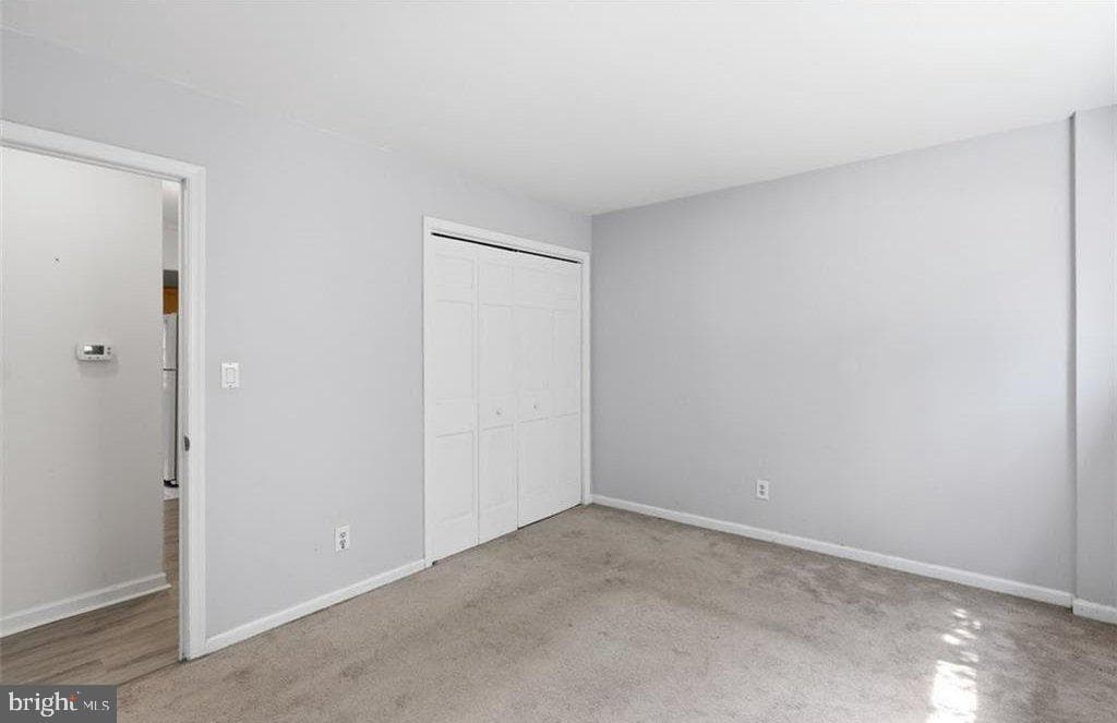 1024 Gates Avenue photo 23