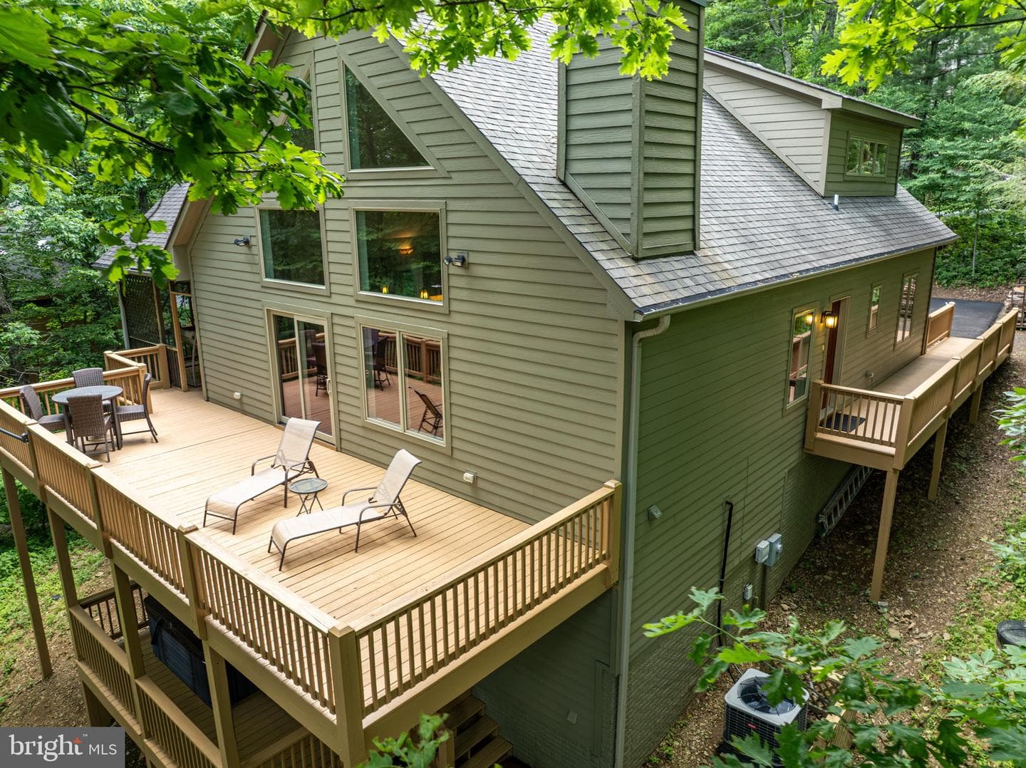 75 N Forest Drive photo 18