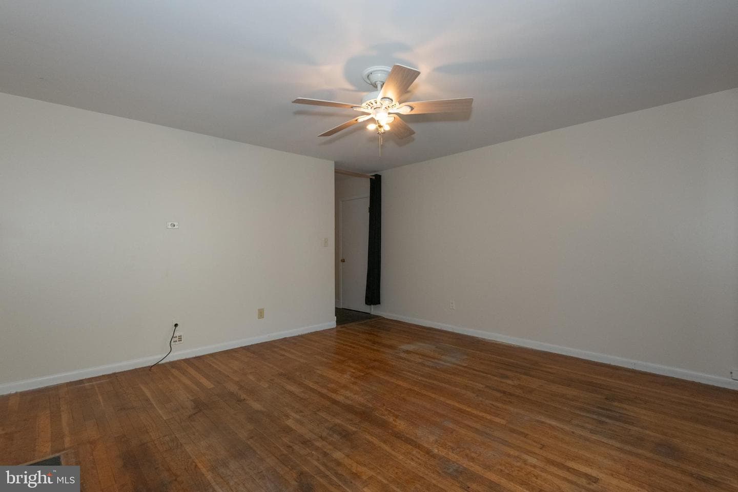 22 Meadow Creek Drive photo 10