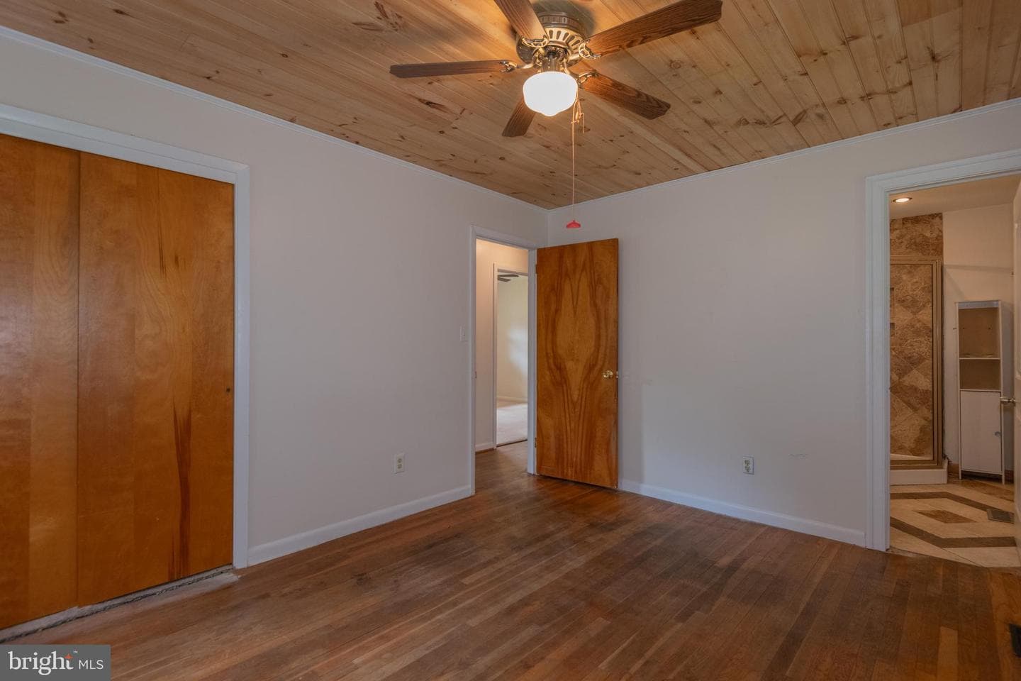 22 Meadow Creek Drive photo 12