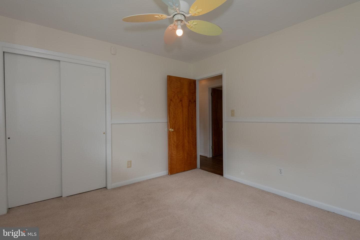 22 Meadow Creek Drive photo 14
