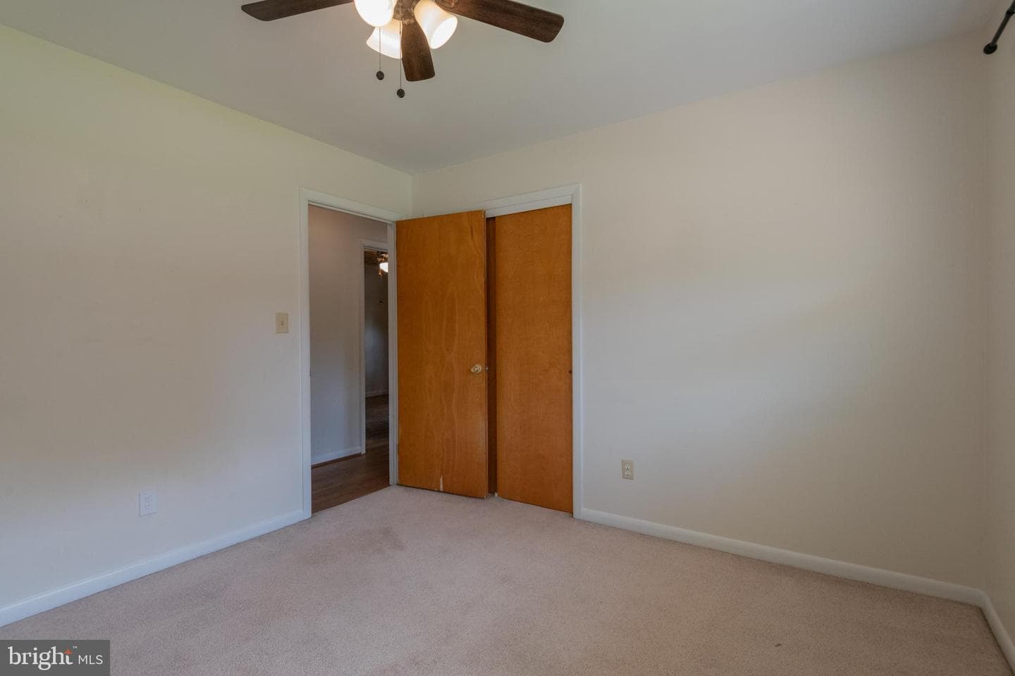22 Meadow Creek Drive photo 15