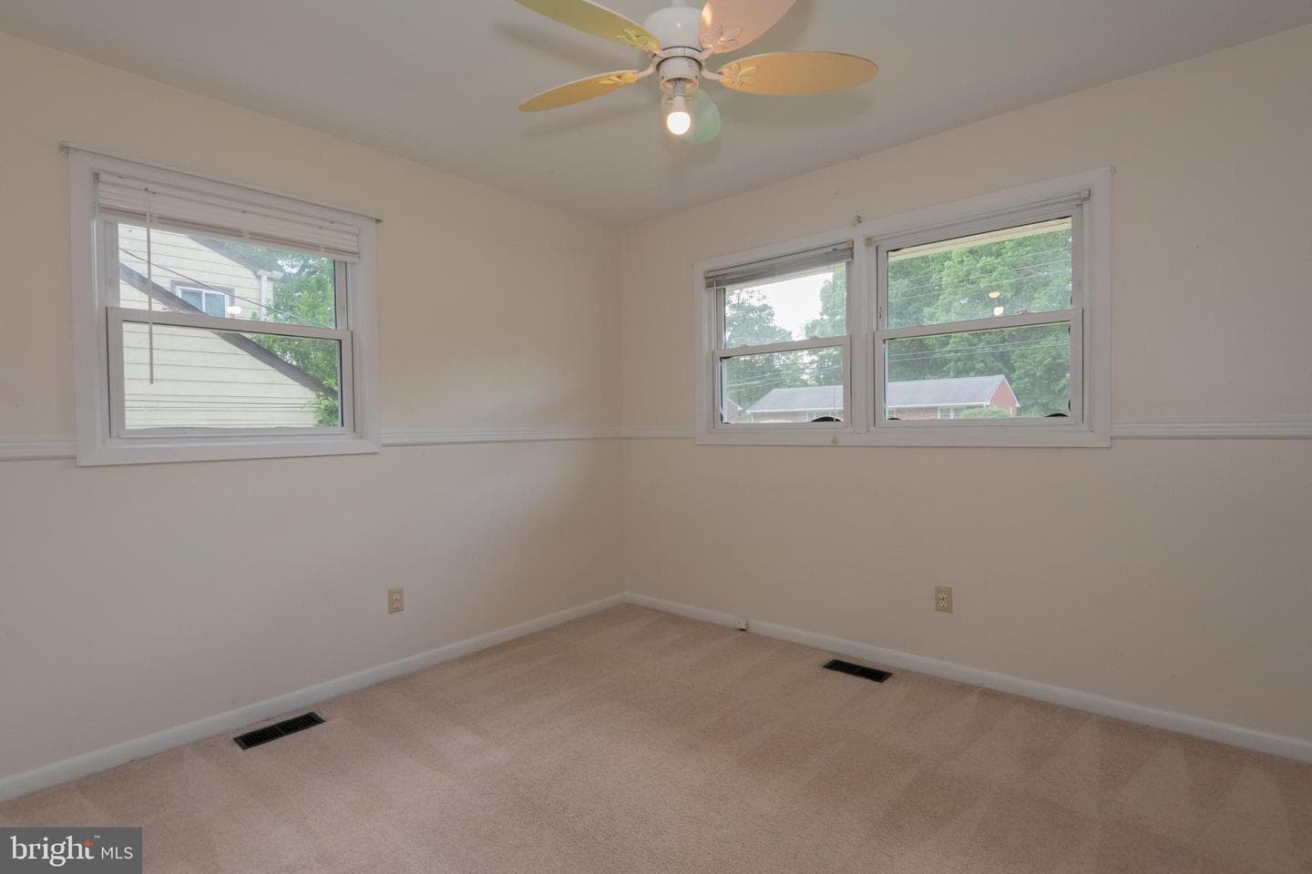 22 Meadow Creek Drive photo 19