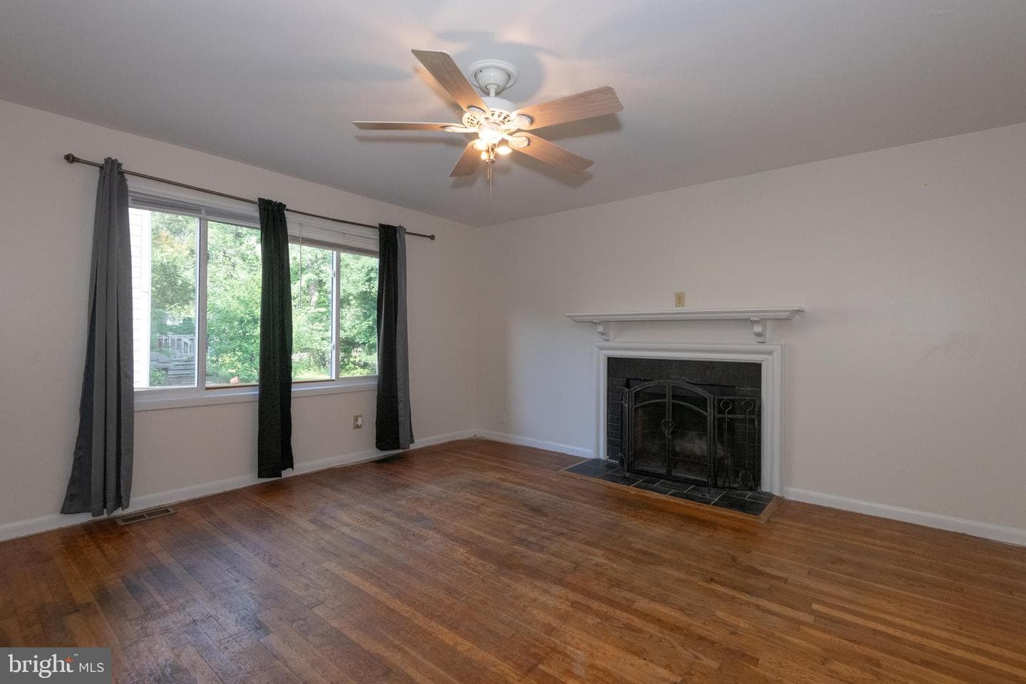22 Meadow Creek Drive photo 8