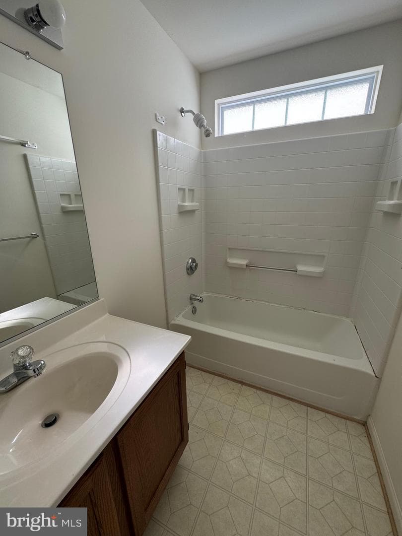 223 Southlake Place photo 18