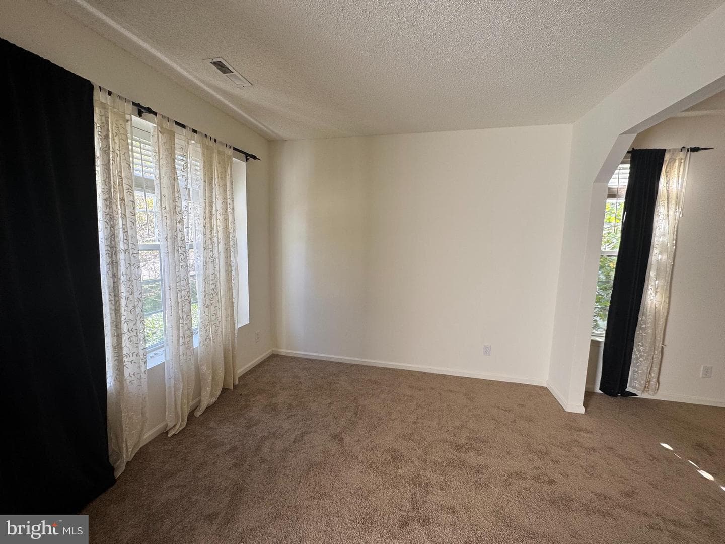 223 Southlake Place photo 6