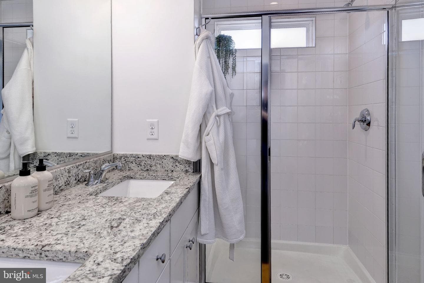 1415 Harwinton Court photo 32