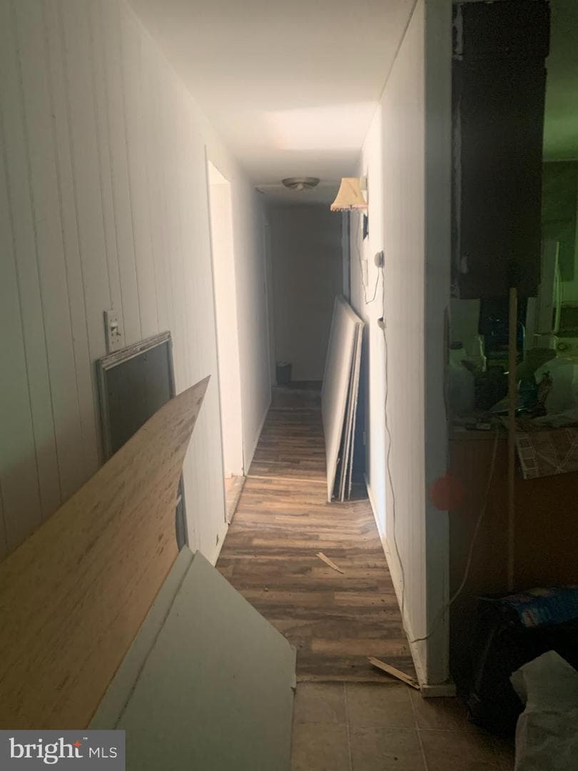 931 Light St photo 12