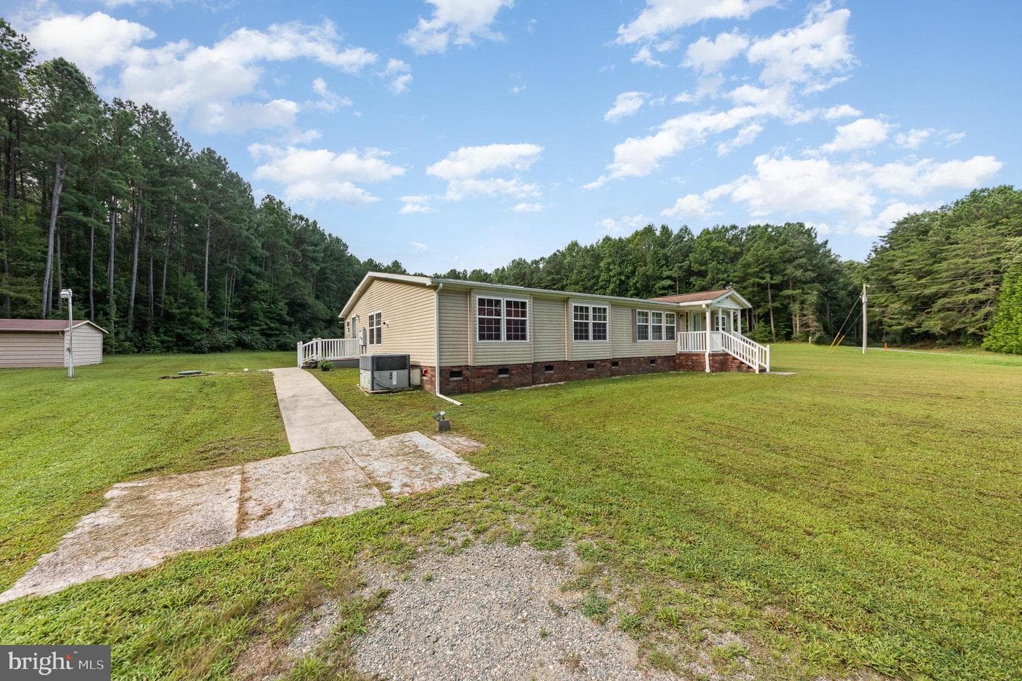 14 Knights Dr photo 33