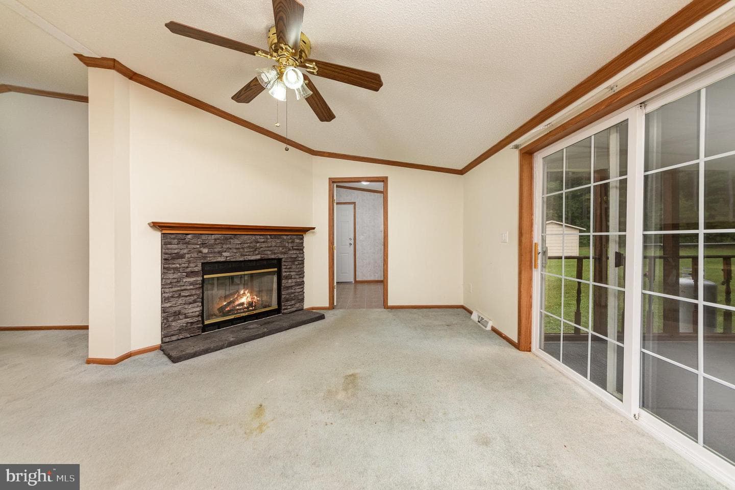 14 Knights Dr photo 7