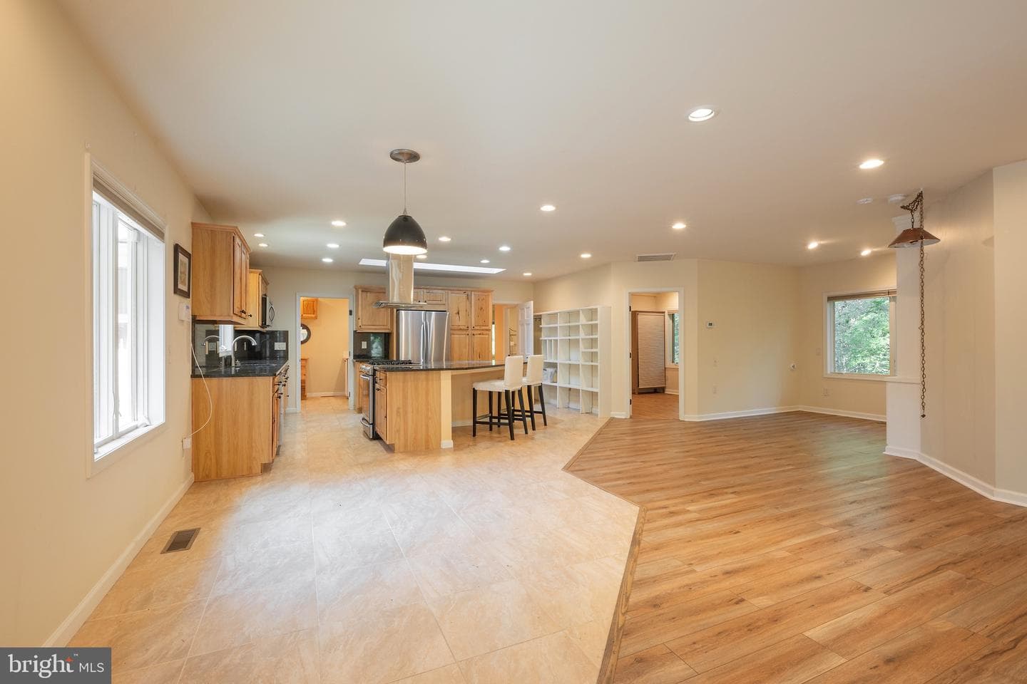 409 Whittaker Lane photo 10
