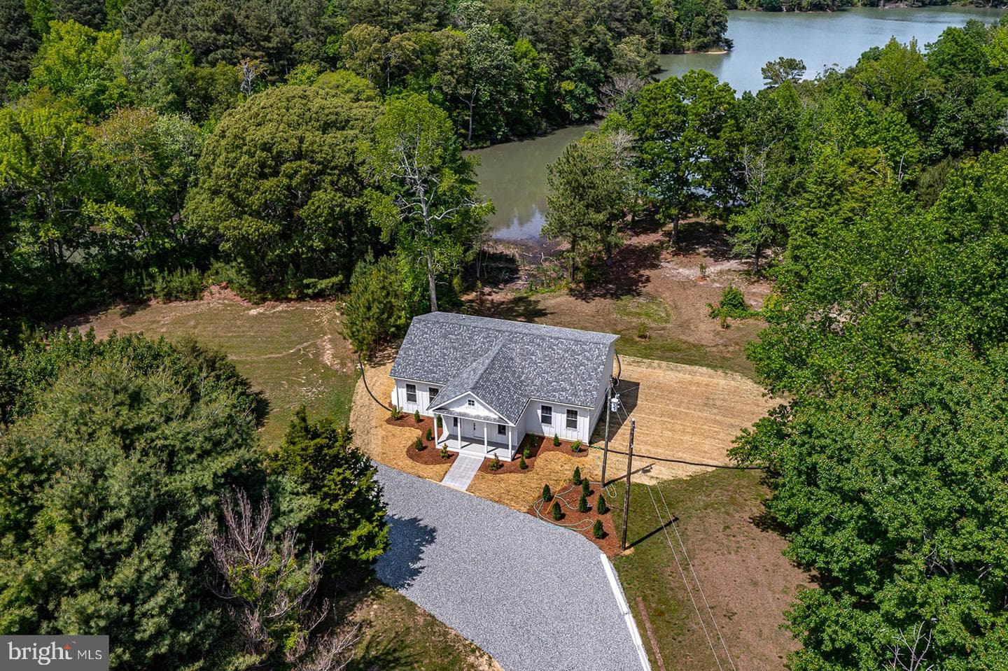 521 Taylor's Beach Road photo 2