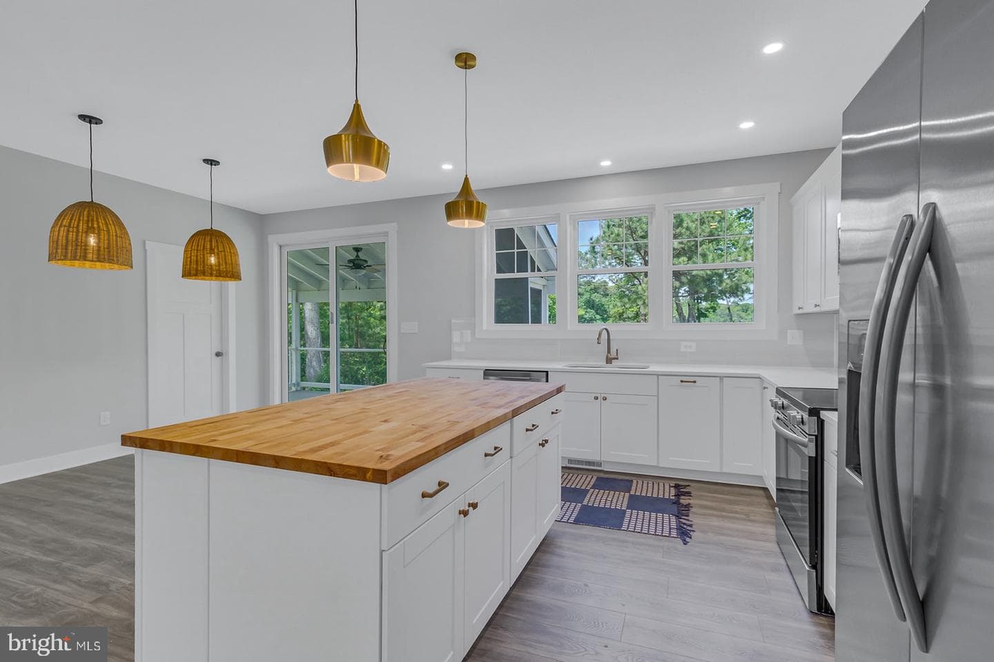521 Taylor's Beach Road photo 7