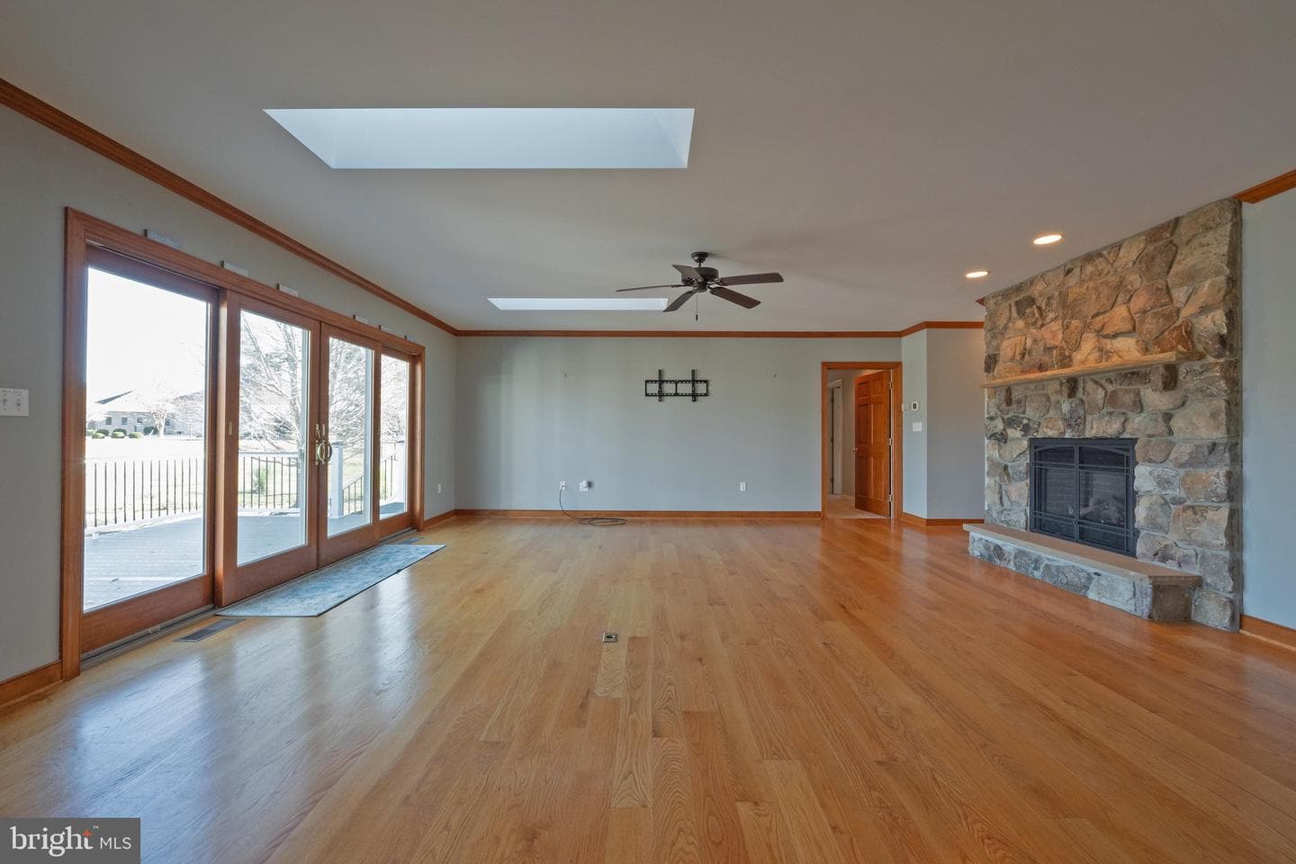 162 Hall Farm Drive photo 23