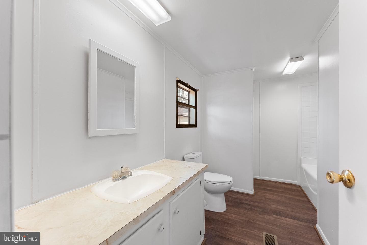 1221 Mundy Point Road photo 24