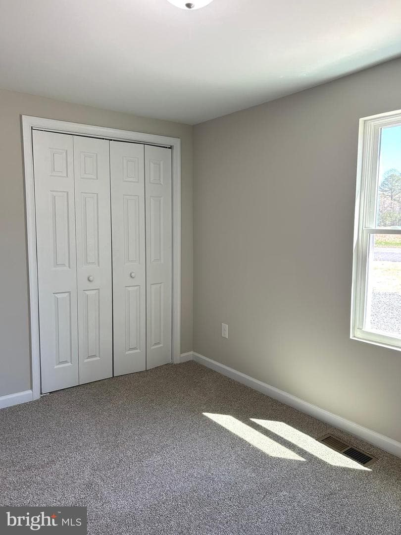 931 Light St photo 11