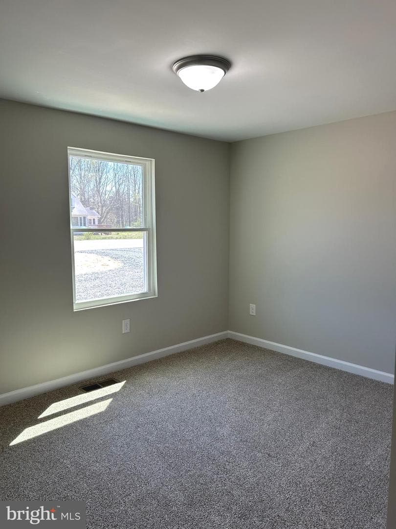 931 Light St photo 8