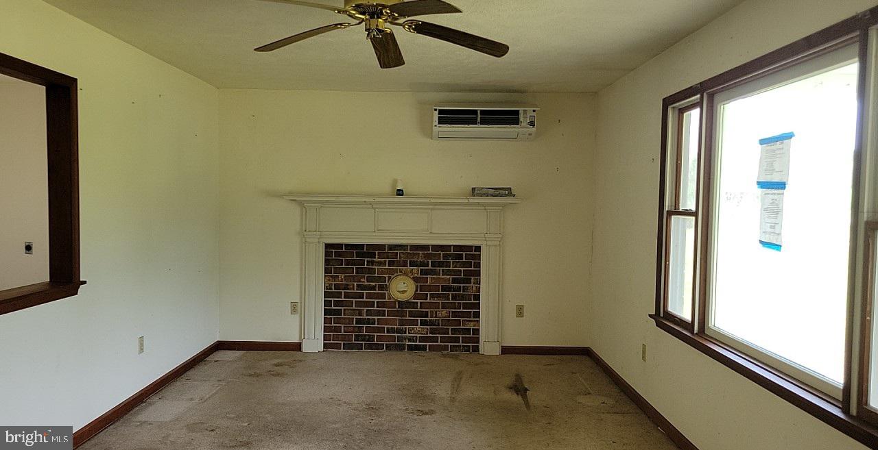 388 Coan Harbour Drive photo 3