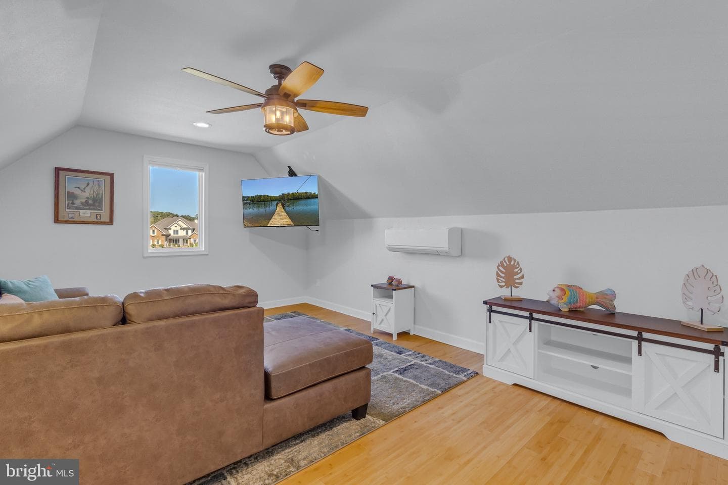 193 Hall Farm Drive photo 31