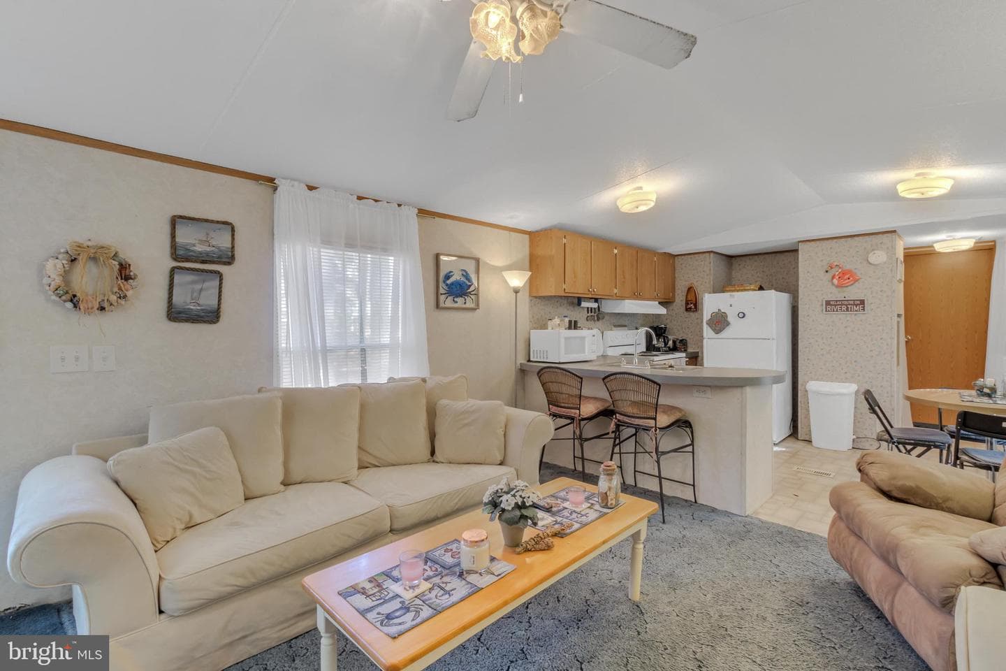 136 Coral Drive photo 2
