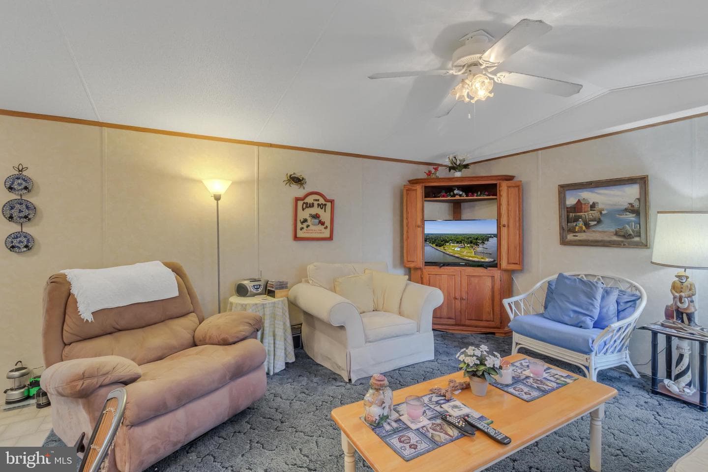 136 Coral Drive photo 3