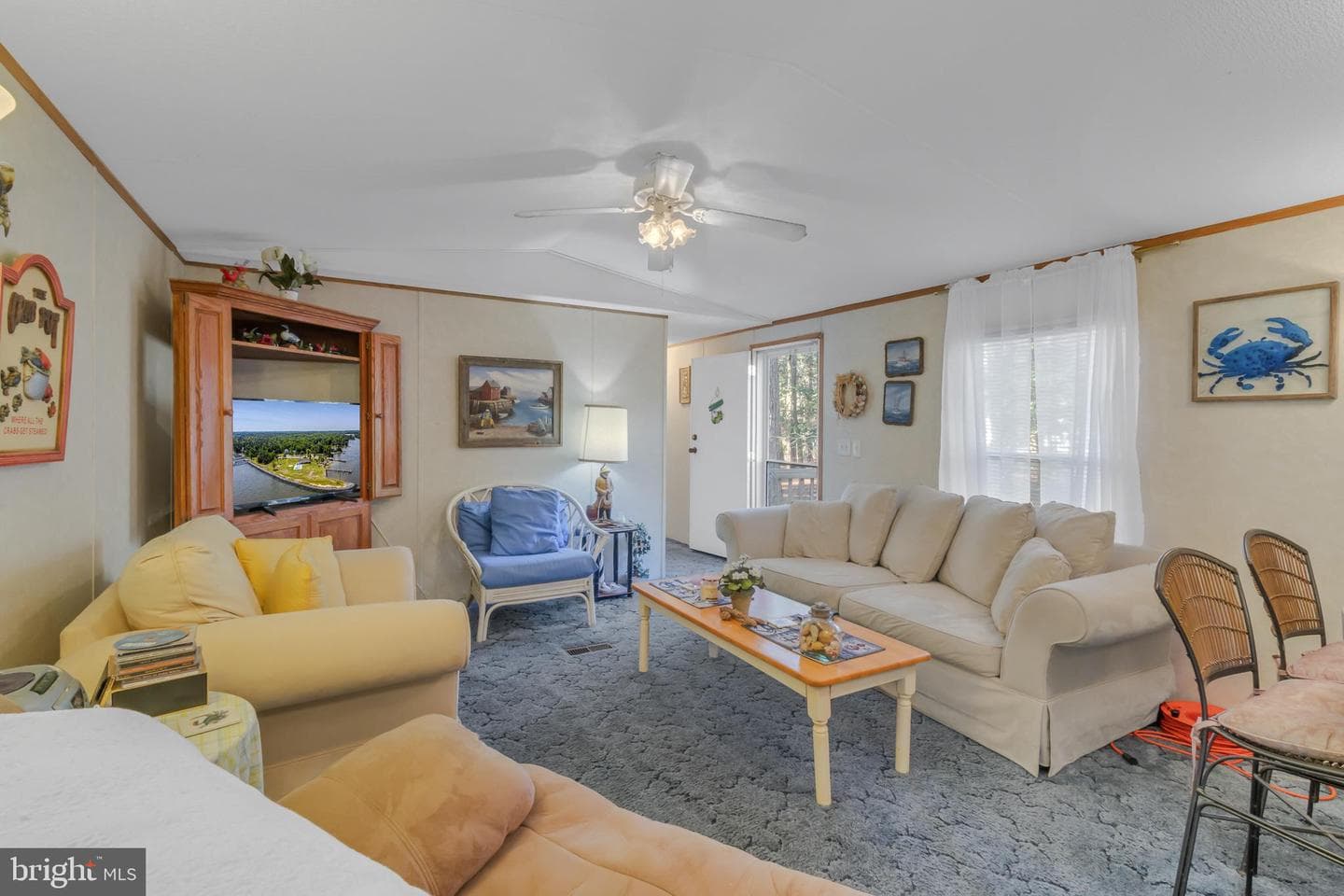 136 Coral Drive photo 4