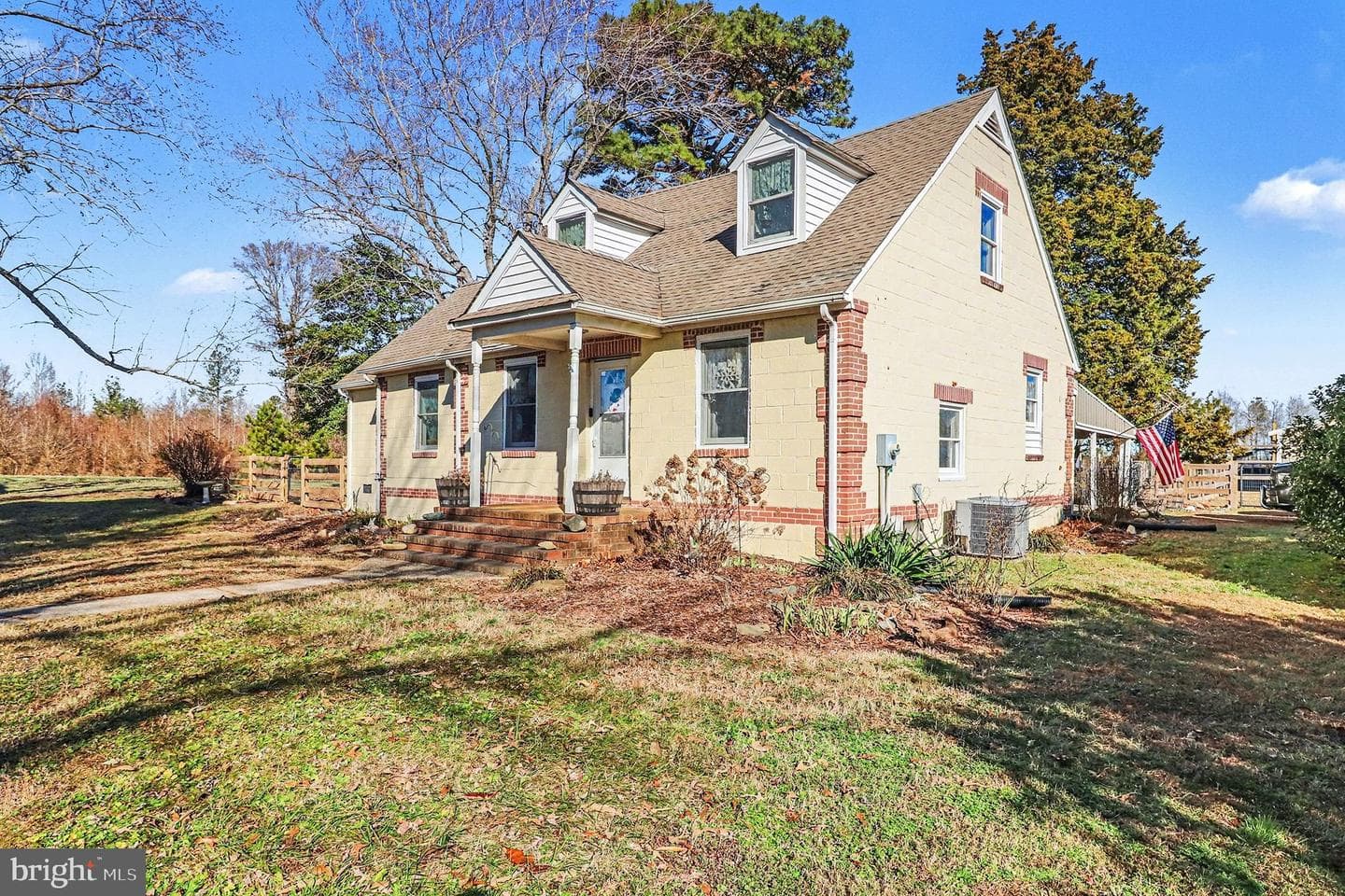 2033 Courthouse Road photo 2
