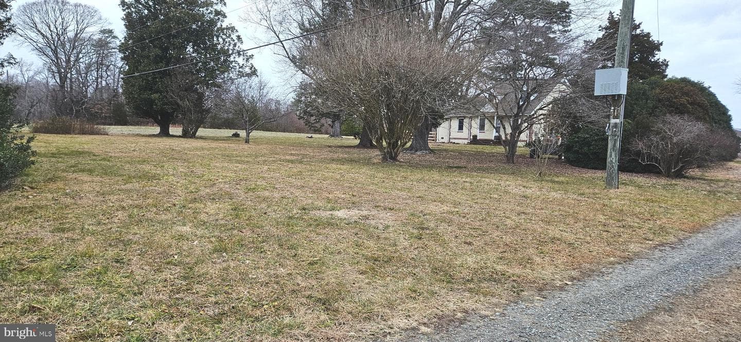 2033 Courthouse Road photo 40