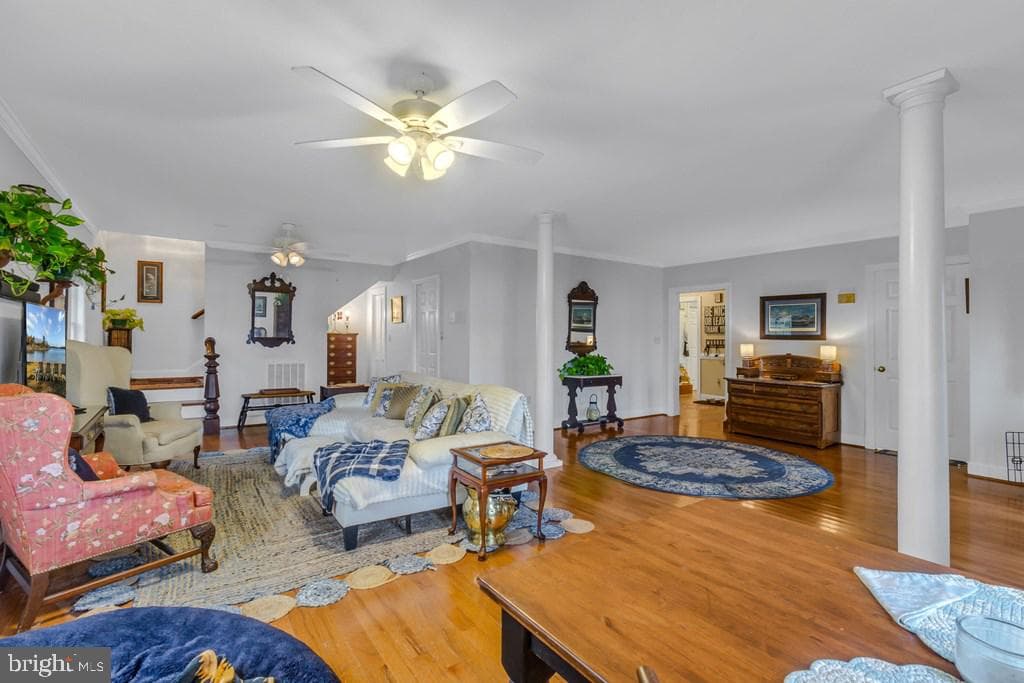 405 Courtney Lane photo 7