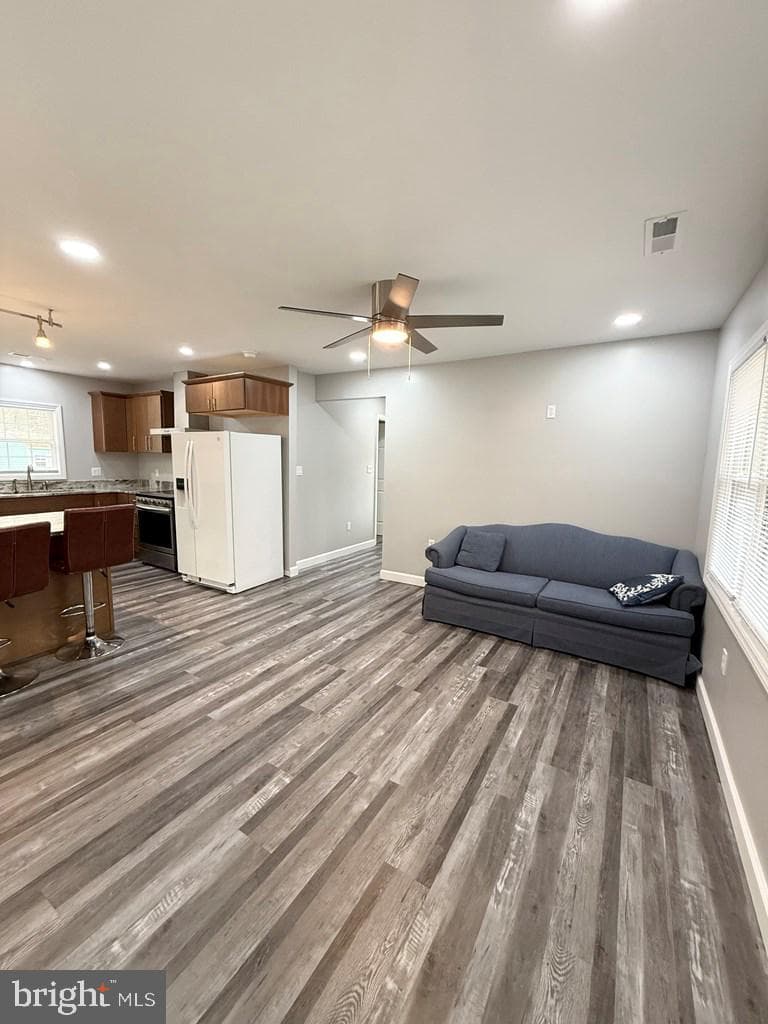 248 Berkshire Drive photo 4