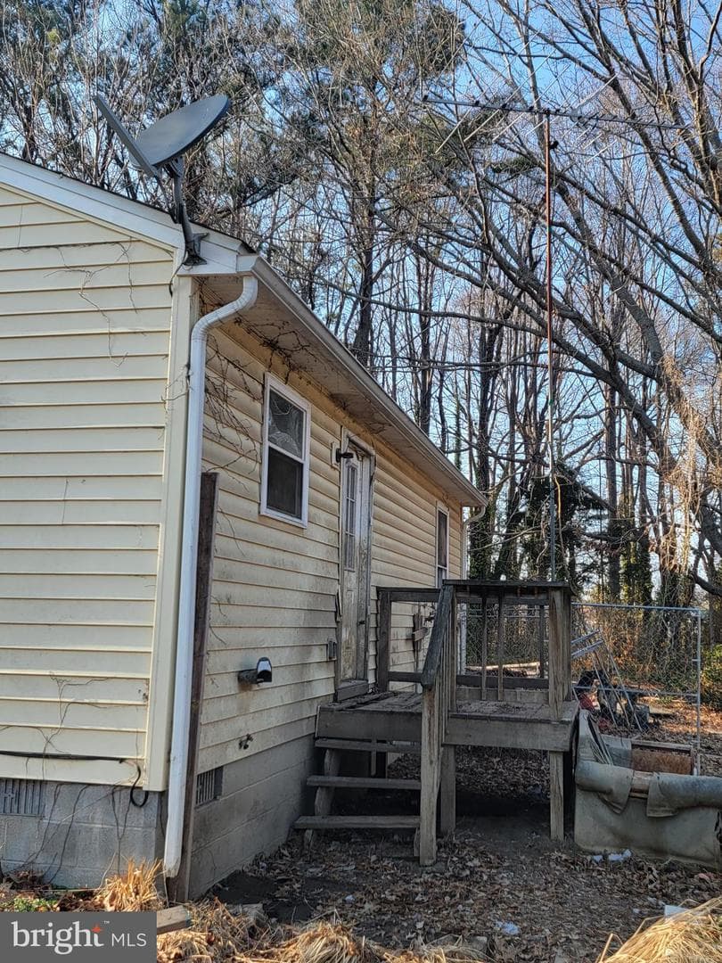 961 Ferry Road photo 4