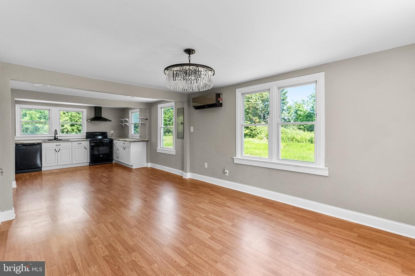 2302 Lighthouse View Drive photo 4