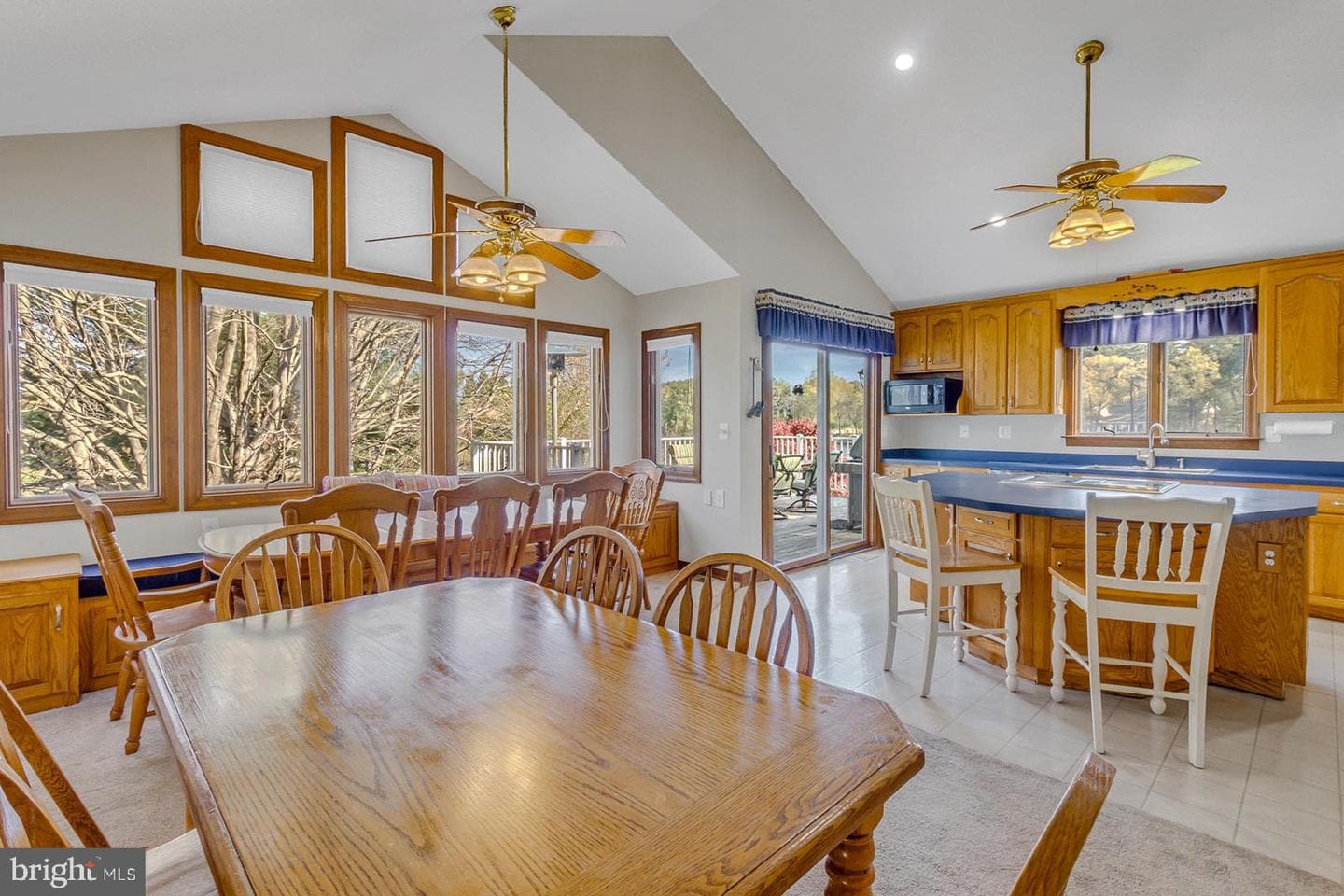 150 East Harbor Drive photo 12