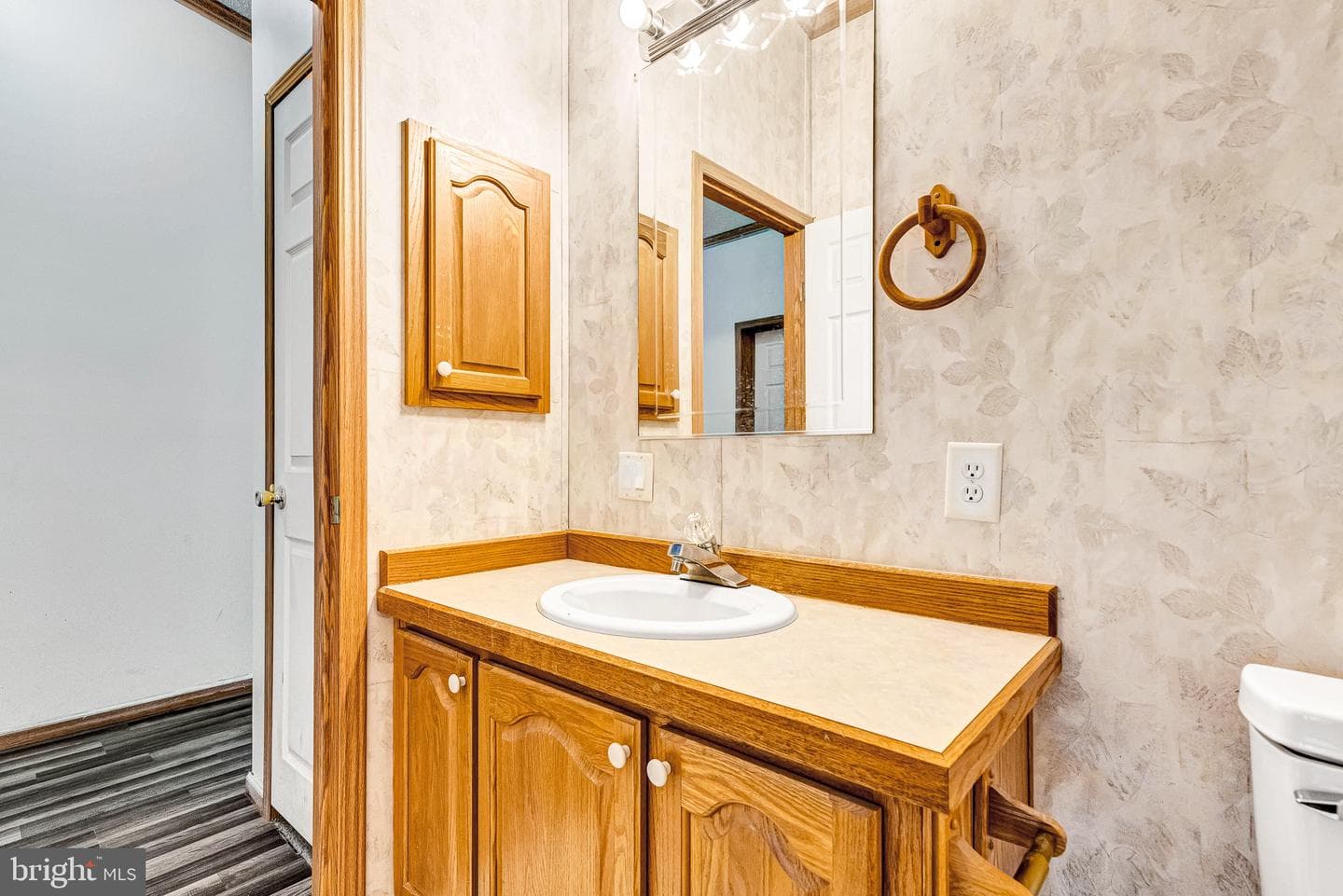 14 Knights Drive photo 27