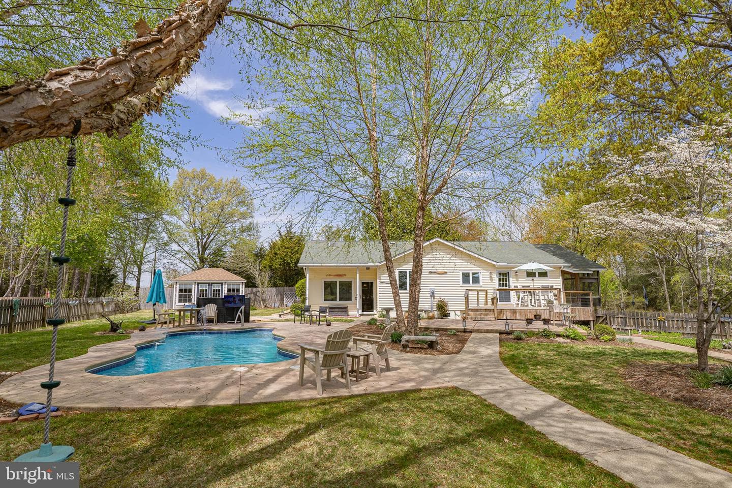 37 Hickory Lane photo 32