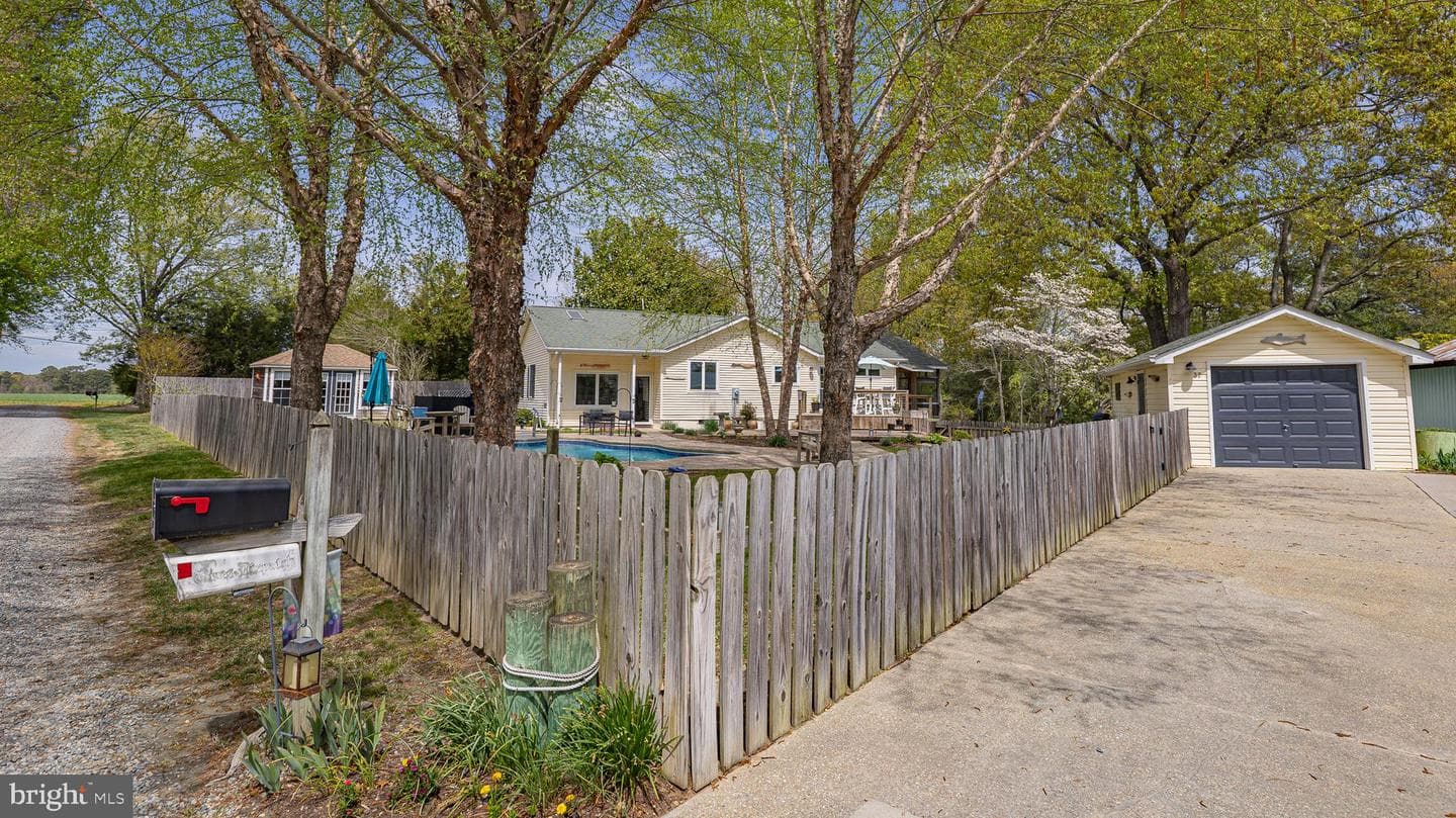 37 Hickory Lane photo 41