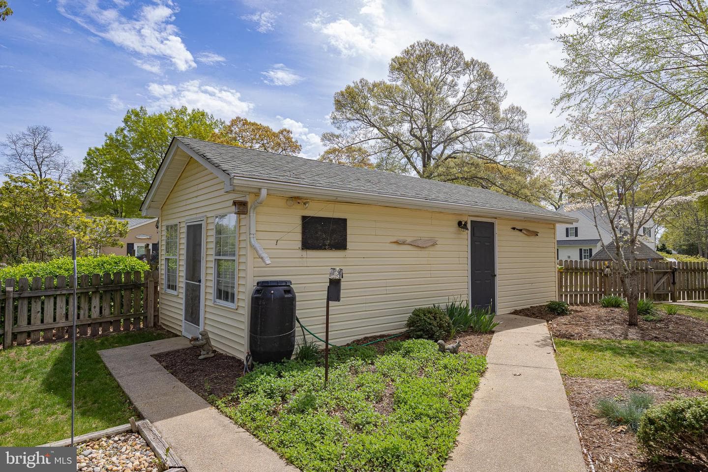 37 Hickory Lane photo 42