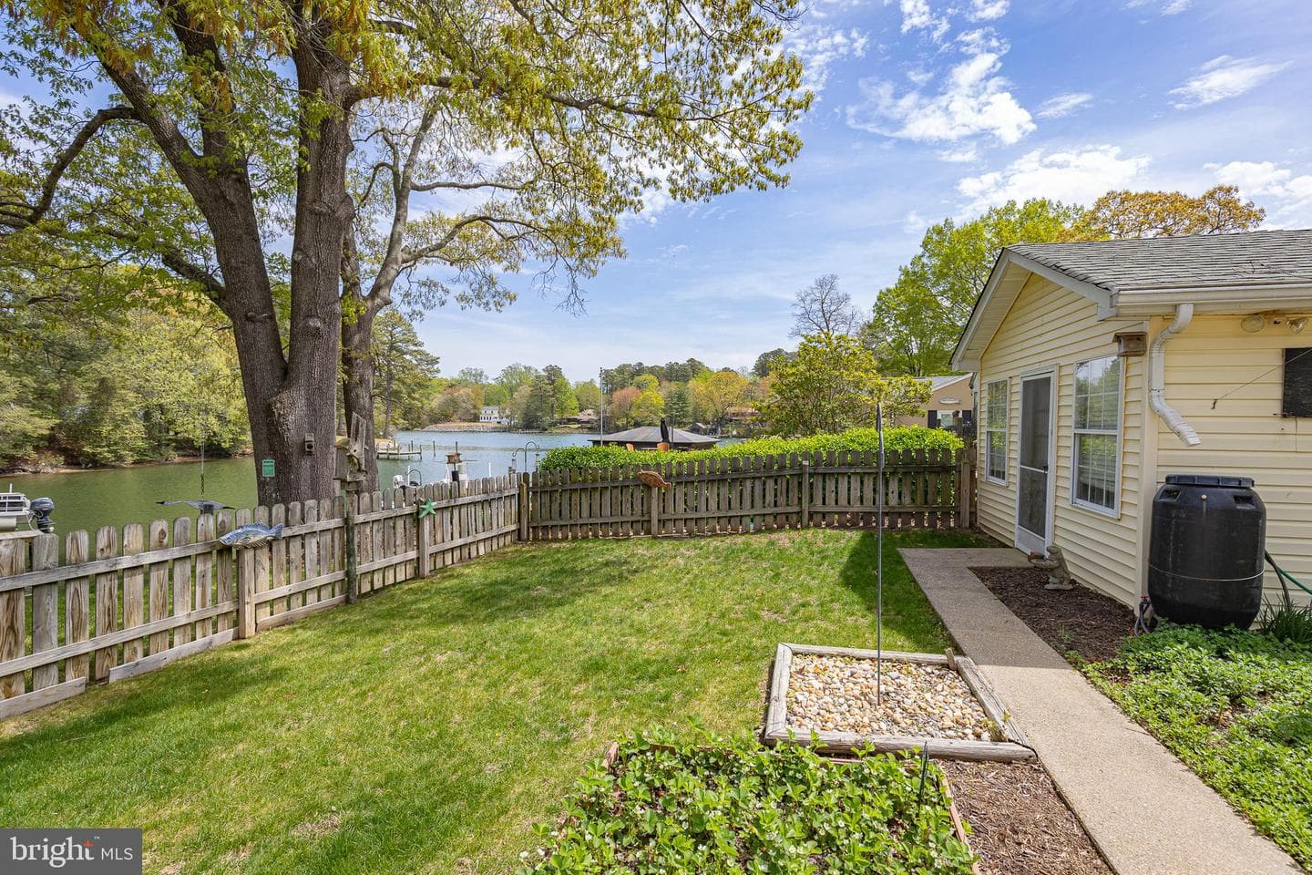 37 Hickory Lane photo 43
