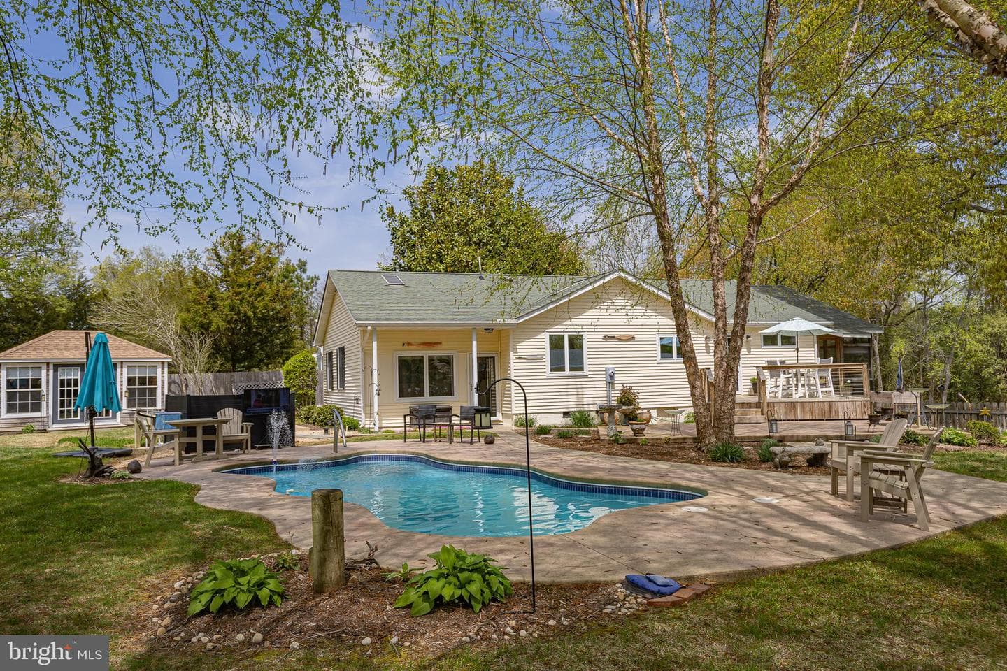 37 Hickory Lane photo 44