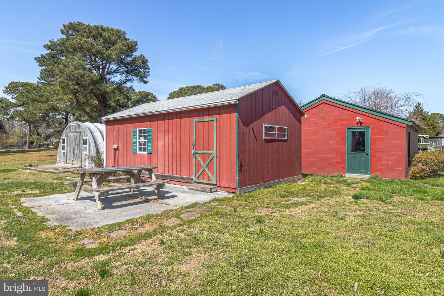 305 Colieville Lane photo 48
